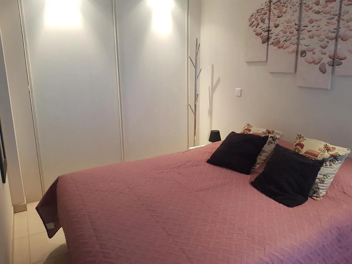 Beau appartement avec garage fermé Beausoleil